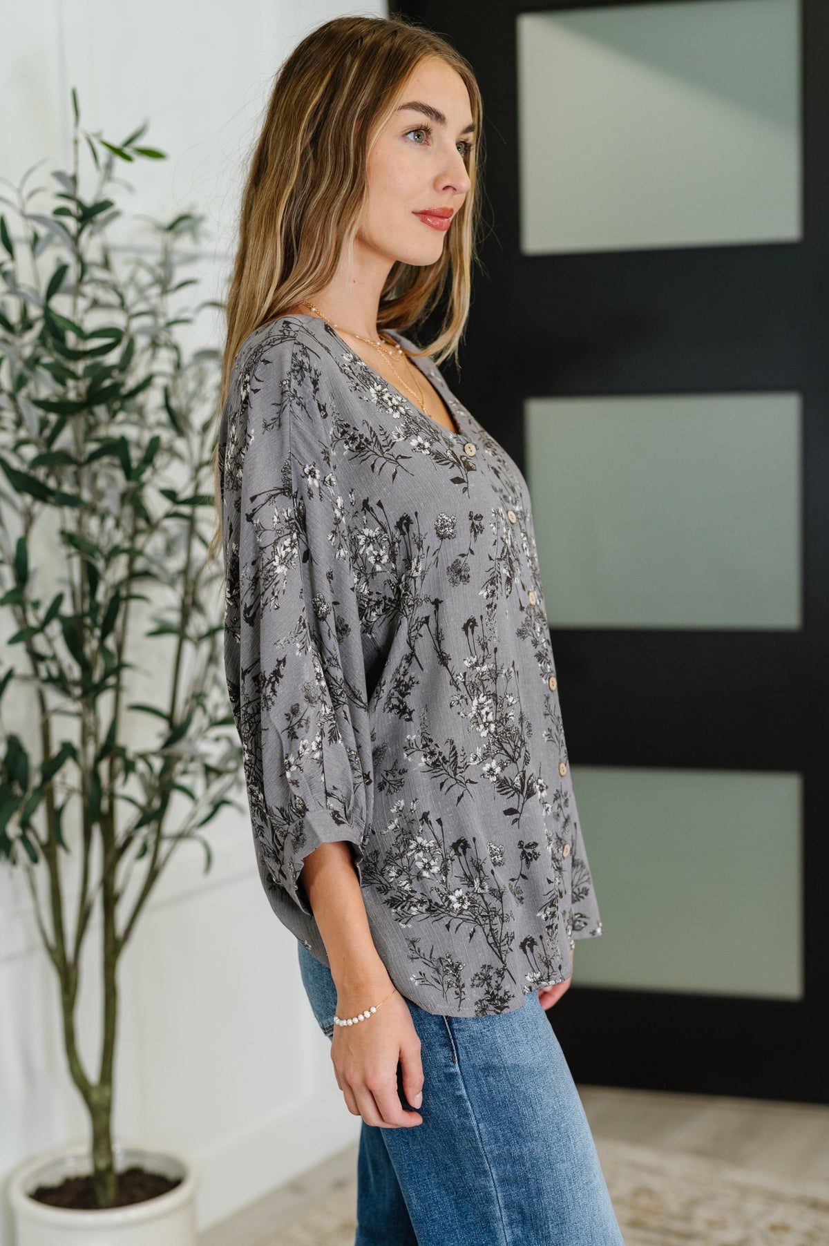 Falling in Deep Crinkle Woven Blouse Dune Grey
